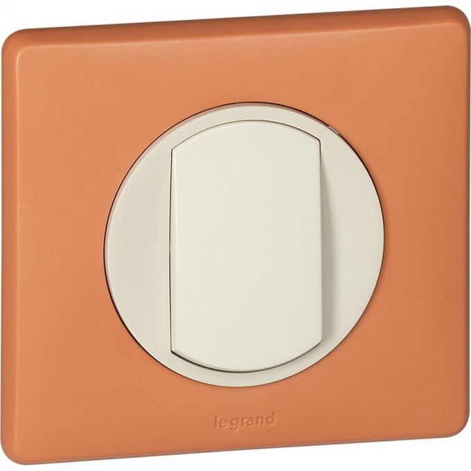 Лицевая панель LEGRAND Celiane выключатель 1-полюсный / переключатель Кат. № 0 670 01/02/05/31/32 слоновая кость 066200